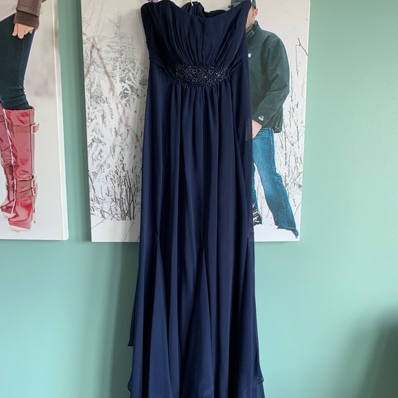David's Bridal - Navy Blue Chiffon Bridesmaid Dress, Size 2 - Picture 5 of 14